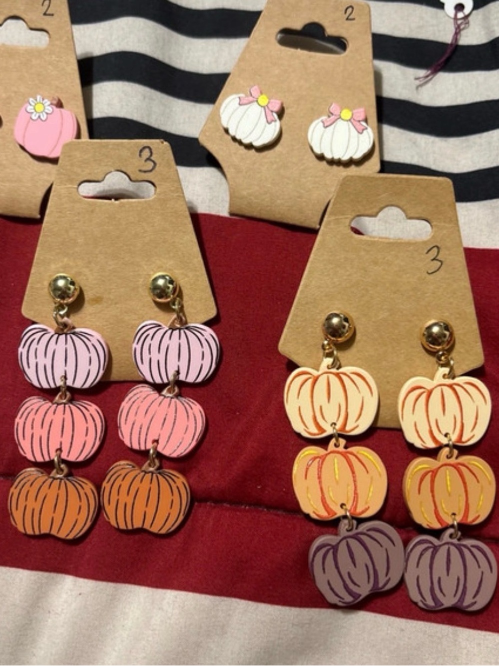 Earring bundle - Picture 2 of 3